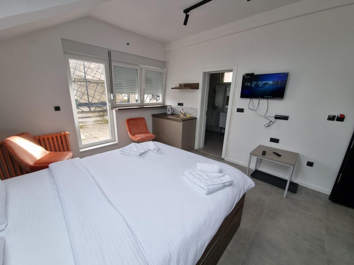 Parliament View Apartments Belgrado Esterno foto